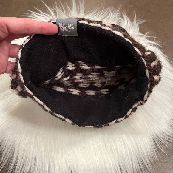 The North Face Hat Cable Knit - Picture 3 of 3